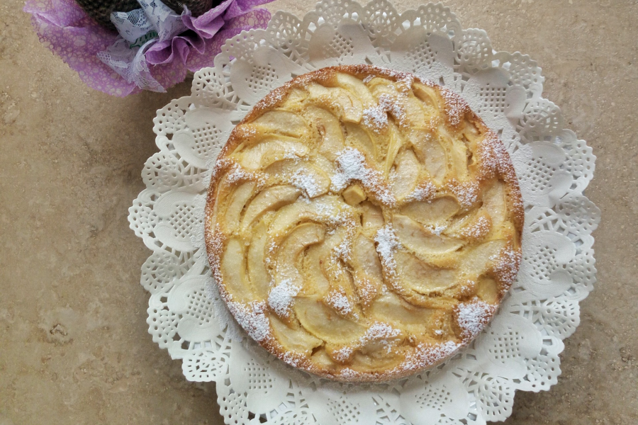 Gâteau de polenta aux pommes