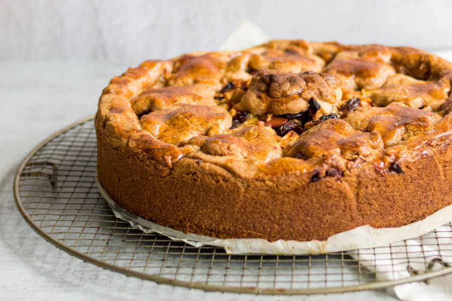 Gâteau aux pommes et aux noix