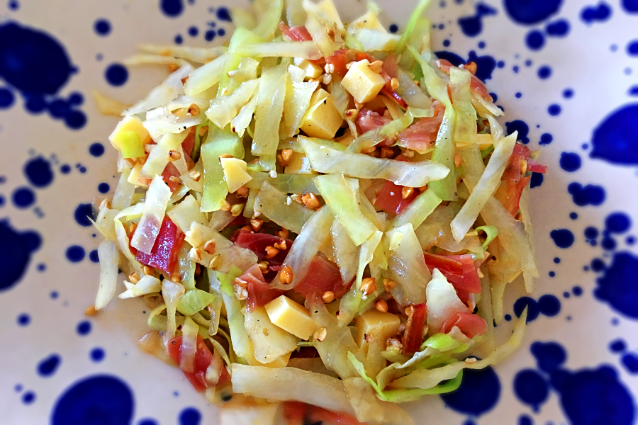 Salade de chou blanc à l'emmental