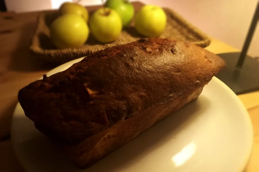 Cake pomme banane : un gâteau moelleux et fruité pour toutes les occasions