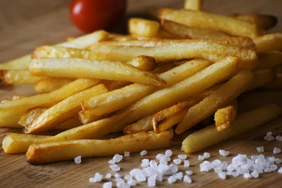 Recette facile pour faire des frites maison au four et avec peu de matières grasses