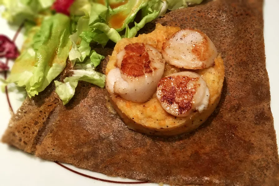 Galette Saint Jacques au panais, plat raffiné et gourmet