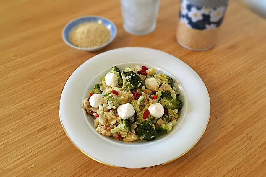 Photo de salade de quinoa au chèvre et miel