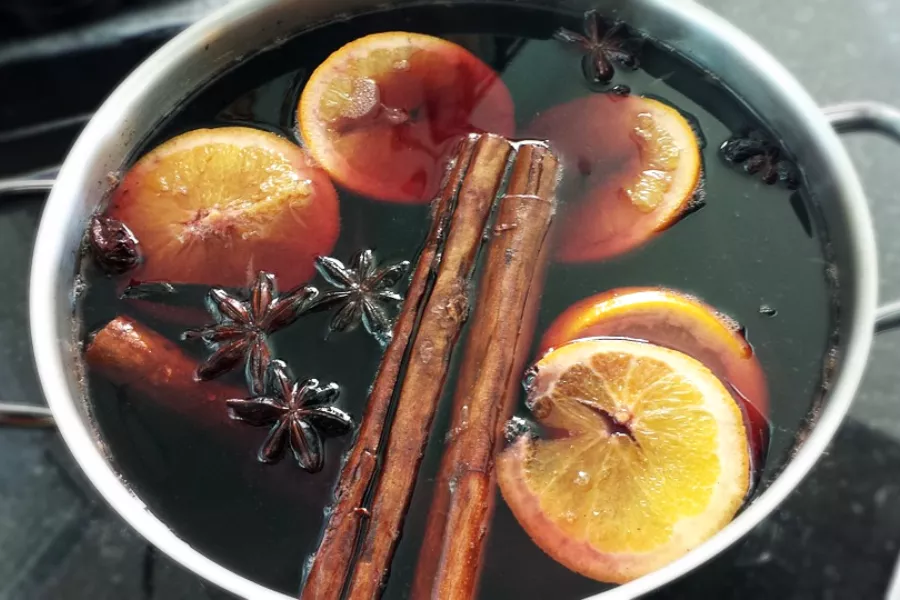 Vin chaud : une boisson épicée et réconfortante pour les soirées d'hiver